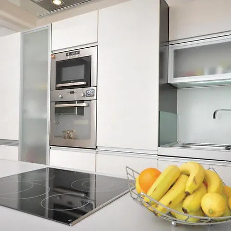 Ive Vojnovica * Supetar